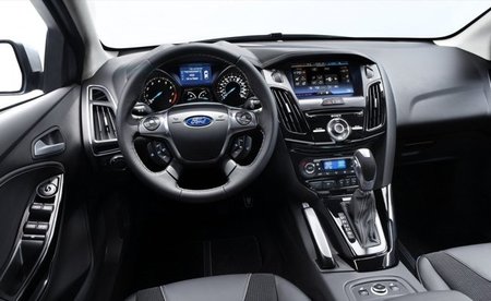 Ford-Focus-int-7