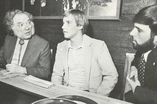 Hace 50 años, Isaac Asimov predijo la vida en 2026. Hoy vemos que tenía razón en muchas cosas 