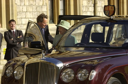 Bentley State Limousine, el coche de Isabel II de Inglaterra