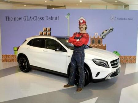 Mercedes Benz y Mario Kart 8