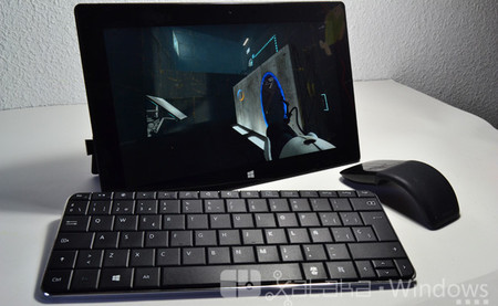 Microsoft podría estar preparando un dock para convertir Surface Pro 2 en todo un equipo de escritorio