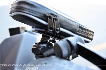 Soporte para smartphone y GPS de SHAD