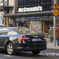 A partir de hoy Uber y Cabify están obligados a notificar a Fomento todos los viajes que hagan