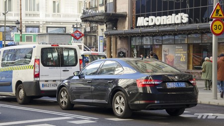 A partir de hoy Uber y Cabify están obligados a notificar a Fomento todos los viajes que hagan