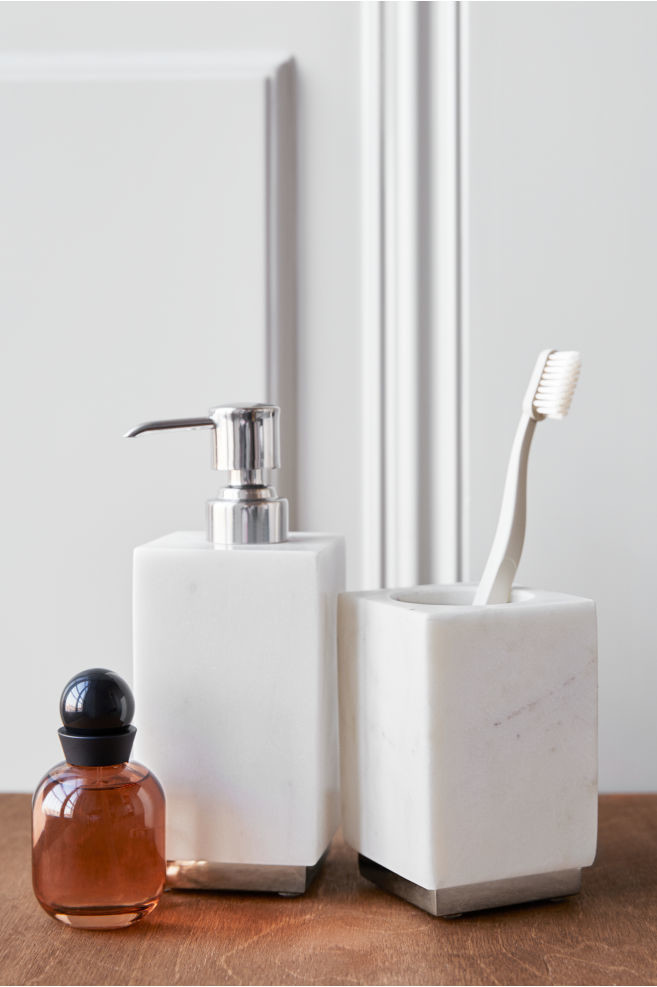 Diez complementos para disfrutar de un baño "deluxe" (y algunos están