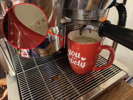 El desenfoque es natural fuera del área de enfoque. En planos cortos dicha área puede ser algo justa