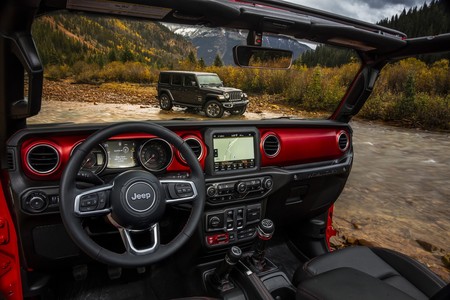 Es en el interior donde el nuevo Jeep Wrangler nos deja ver el verdadero cambio