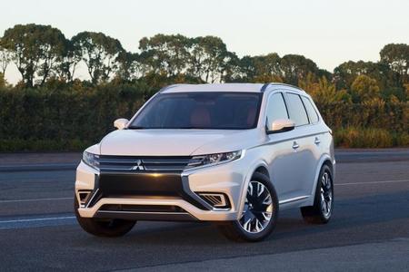 Mitsubishi Outlander PHEV Concept-S, otro que veremos en París