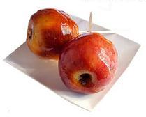 Manzana caramelizada, fruta golosa para los niños