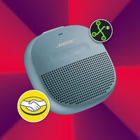 Bocina inalámbrica bluetooth con batería de 6 horas y que se puede mojar. Es de una famosa marca de sonido 