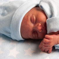 13 marcas de moda infantil con prendas de ropa cómoda y bonita para los bebés prematuros