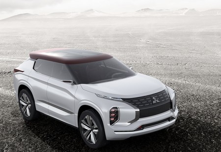 Mitsubishi GT-PHEV Concept 