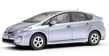 Toyota Prius Plug-in: solo 2,2 l/100 km