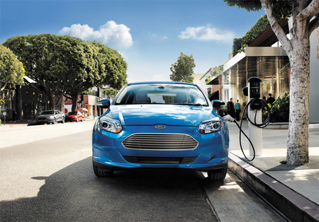 Ford lucha por no quedarse atrás con el Focus eléctrico en Estados Unidos