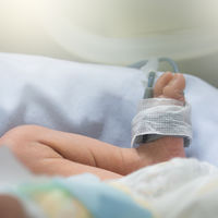 Condenan a unos padres por la grave desnutrición de su bebé, que seguía una estricta dieta vegana sin control médico