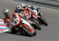 Troy Bayliss se lleva el doblete en Brno
