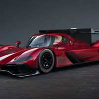 Mazda RT24-P, o cuando el diseño de competición no está reñido con la belleza exterior