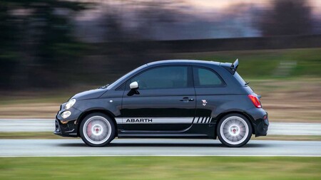 Abarth 695 Essesse 4