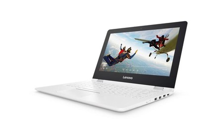 PcComponentes tiene el 2 en 1 básico Lenovo Yoga 300-11IBR rebajado esta semana a 299 euros