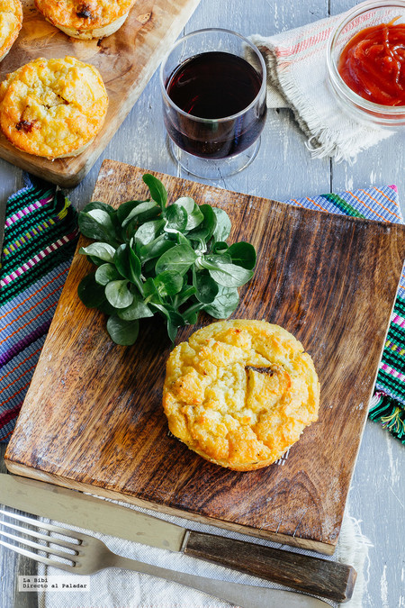 Muffins de papa con tocino. Receta sencilla y rápida