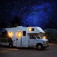 El turismo todavía no ha llegado a niveles de 2019 pero los campings se están poniendo las botas