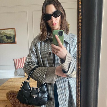 Mitad de paño, mitad gabardina: así es el abrigo estampando de Primark que adorarán las amantes del estilo preppy 