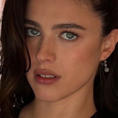 Las cejas planas son la nueva tendencia para rejuvenecer la mirada y suavizar las facciones 