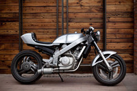 Hephaestus, lo último de Bandit9, ahora sobre una Honda Bros 400