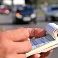 En Europa ya hay países que permiten pagar a plazos las multas de tráfico. La DGT todavía ni se lo plantea en España