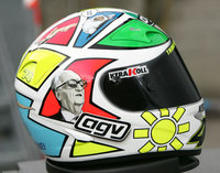 Dainese compra AGV