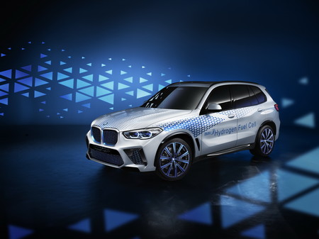 Con el i Hydrogen NEXT, BMW empieza a escribir lo que sigue al coche eléctrico