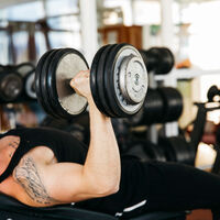 Adiós a hacer entre 8 y 12 repeticiones para ganar masa muscular: uno de los mayores expertos en fitness revela la forma más efectiva 