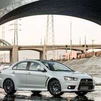 ¡Aún hay esperanza! El Mitsubishi Lancer Evolution podría regresar... con piezas del Renault Megane R.S.