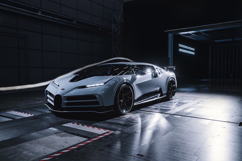 Bugatti Centodieci supera pruebas aerodinámicas en un túnel de viento que sopla a más de 300 km/h