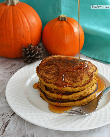 Hot cakes de calabaza y especias. Receta para una mañana de otoño