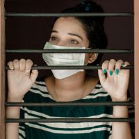 Ni mosquitos ni polen: esta mosquitera protege tu hogar esta primavera y con descuento incluido  