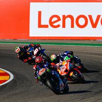 Fabio Quartararo se chocó con una scooter tras su accidente con Marc Márquez: "La única alegría me la ha dado Bastianini" 