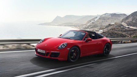 Porsche 911 GTS