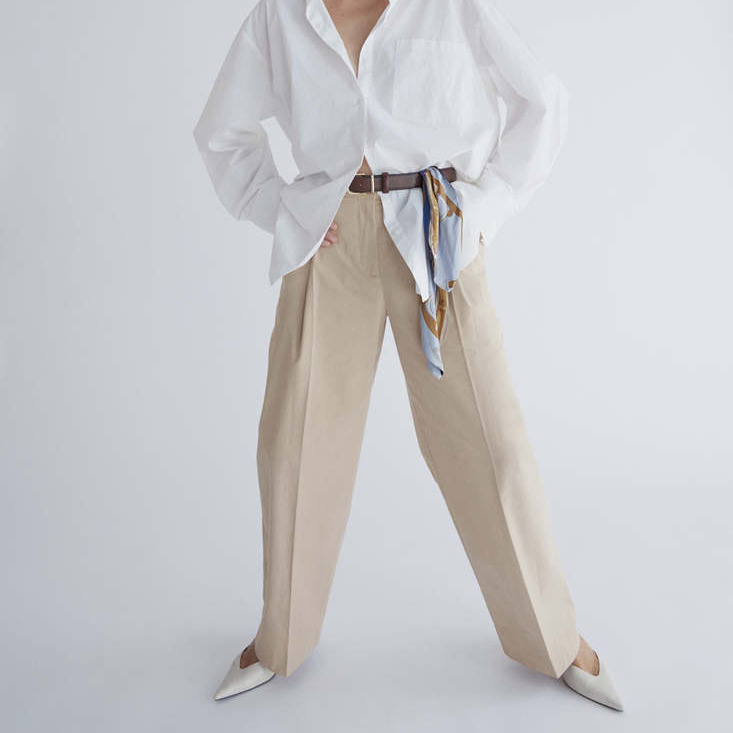 Pantalón recto pinzas algodón