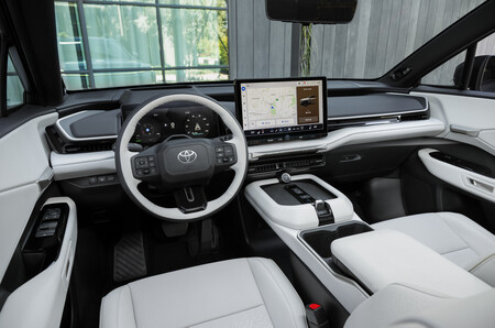 Toyota Highlander EV