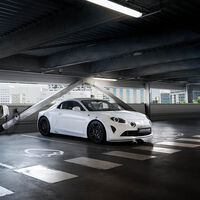 El Alpine A110 E-ternité es un deportivo eléctrico de 242 CV más ligero que un Porsche 718 Cayman