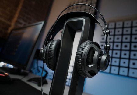 ROCCAT amplía su gama de altavoces gaming con el modelo Renga Boost