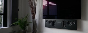 Esta inusual barra de sonido con orientación HiFi se acopla a nuestras Smart TV y promete un sonido de cine sin subwoofer externo  