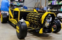 El coche neumático de piezas de Lego. Regreso a Motorpasión Futuro