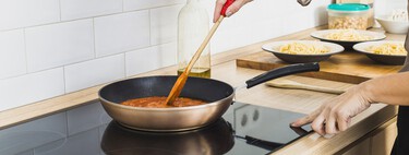 Llega de nuevo a Lidl el accesorio perfecto para proteger la vitrocerámica y ampliar el espacio en la encimera: está con descuento y cuesta menos de 6 euros 