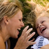 Las 12 razones por las que las tías son una compañía increíble para sus sobrinos