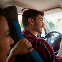 Los coches compartidos también se despiden de la mascarilla obligatoria pese hay que seguir usándola en el transporte público