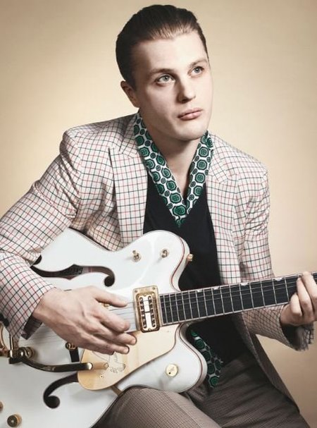 Revival cincuentero en la campaña de Prada Primavera-Verano 2012