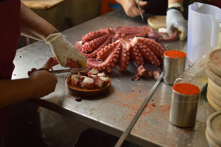 Por qué los gallegos nunca beben agua cuando comen pulpo