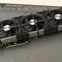 "Sí, superó a Sub-Zero": perforó su 5050 para agregarle un disipador de otra tarjeta y los resultados sorprendieron a todos 